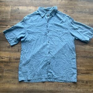 Crazy Horse A Clairborne Company 100% Silk Blue Button Down Shirt Size Medium